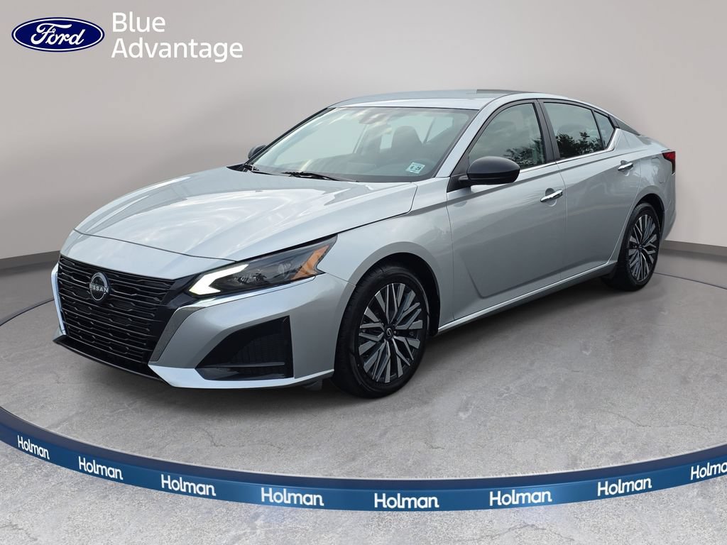 Used 2024 Nissan Altima 2.5 SV