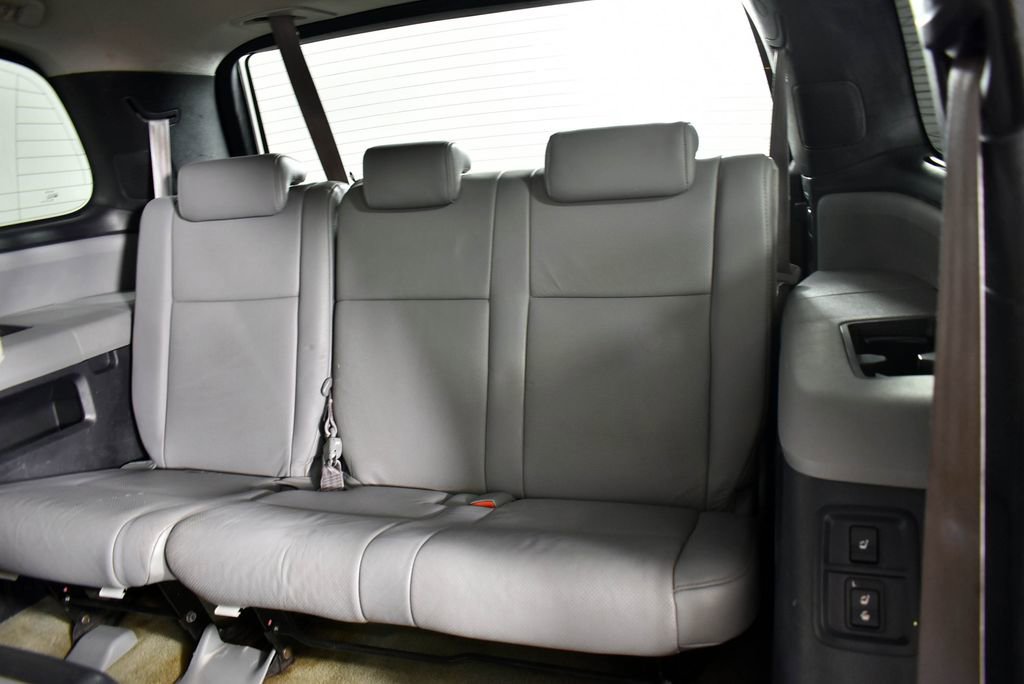 Used 2010 Toyota Sequoia Platinum image 18