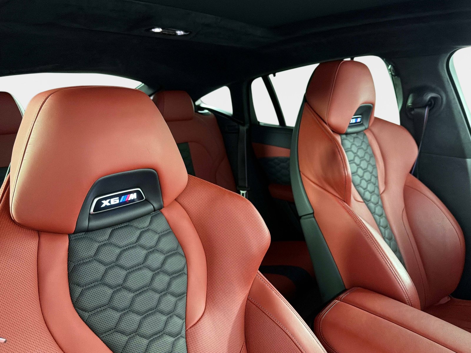 Used 2025 BMW X6 M Competition AWD/4WD image 23