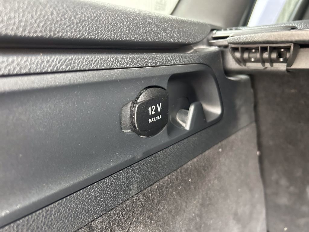 Used 2016 Mercedes-Benz GLC 300 image 17