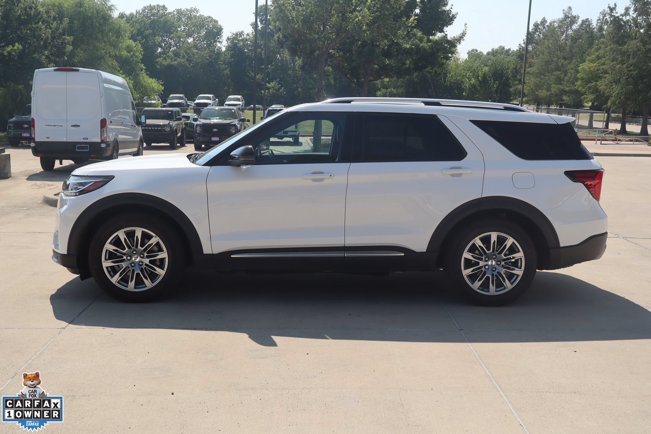 Used 2025 Ford Explorer Platinum RWD image 7