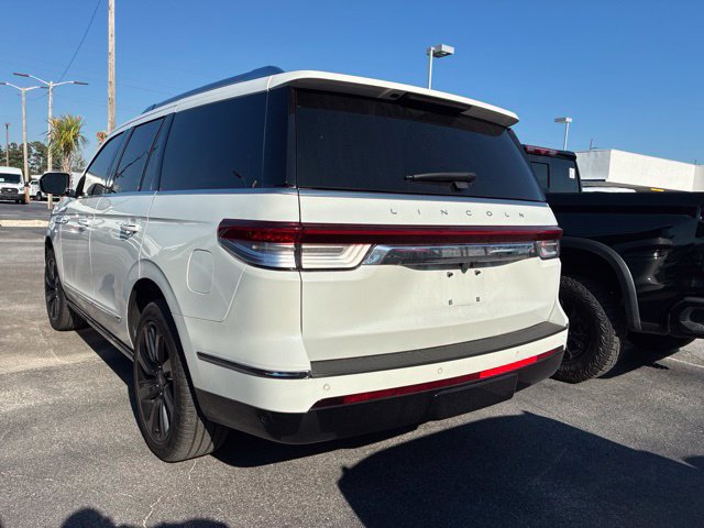Used 2024 Lincoln Navigator Reserve AWD/4WD image 3
