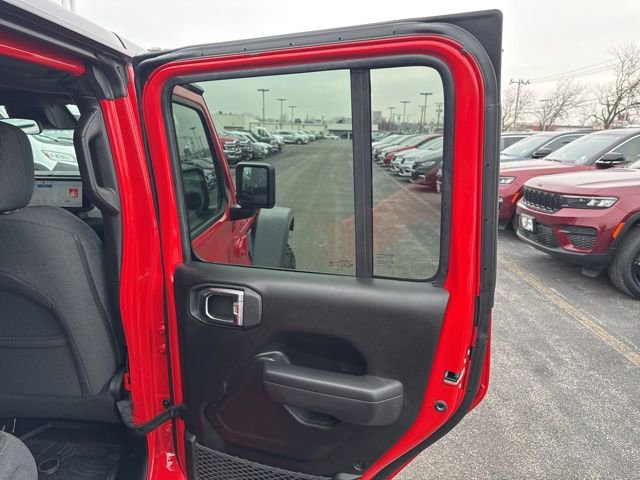 Used 2025 Jeep Wrangler Unlimited Sport S 4xe AWD/4WD image 13
