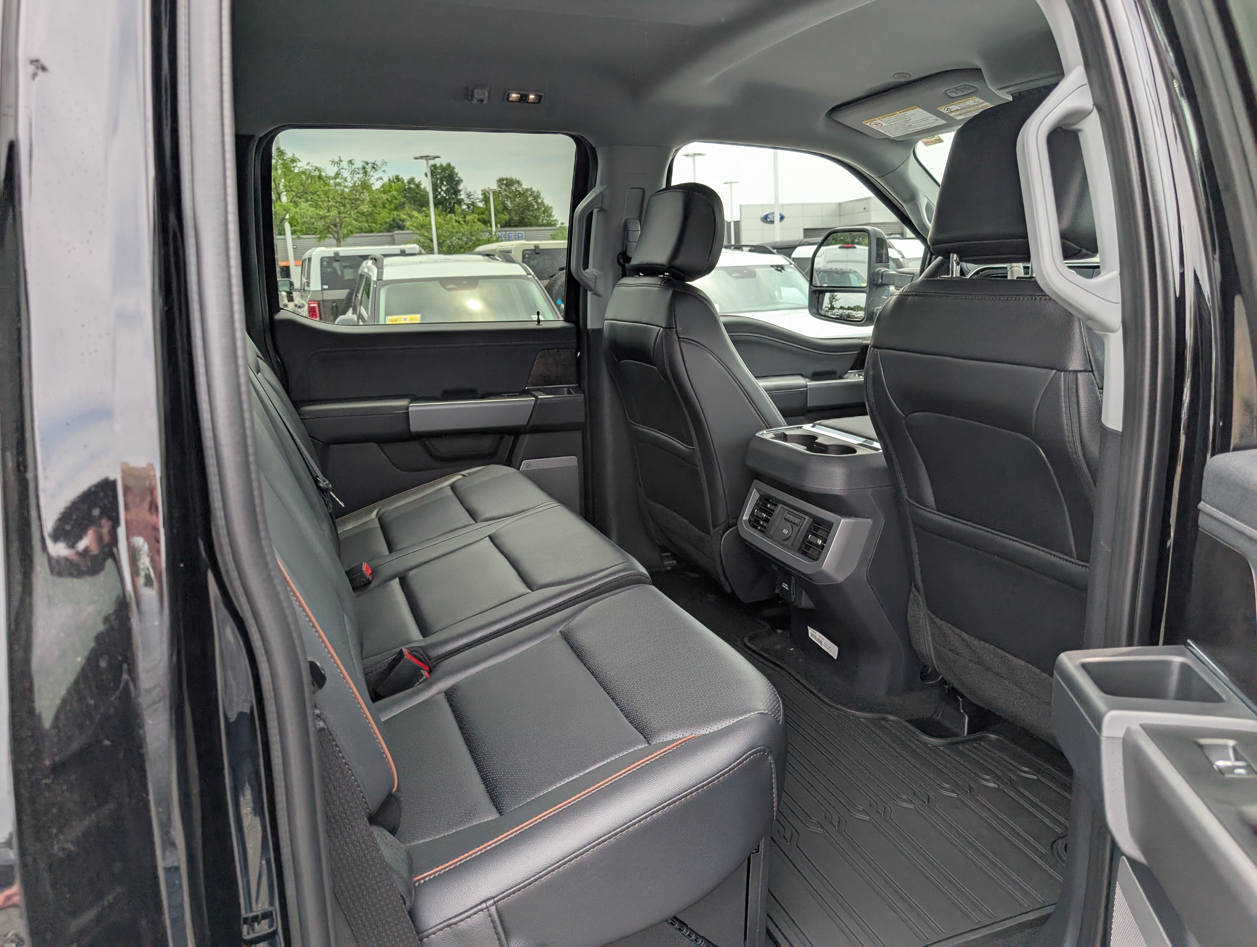 New 2026 Ford F250 Lariat w/ Tremor Off-Road Package AWD/4WD image 7