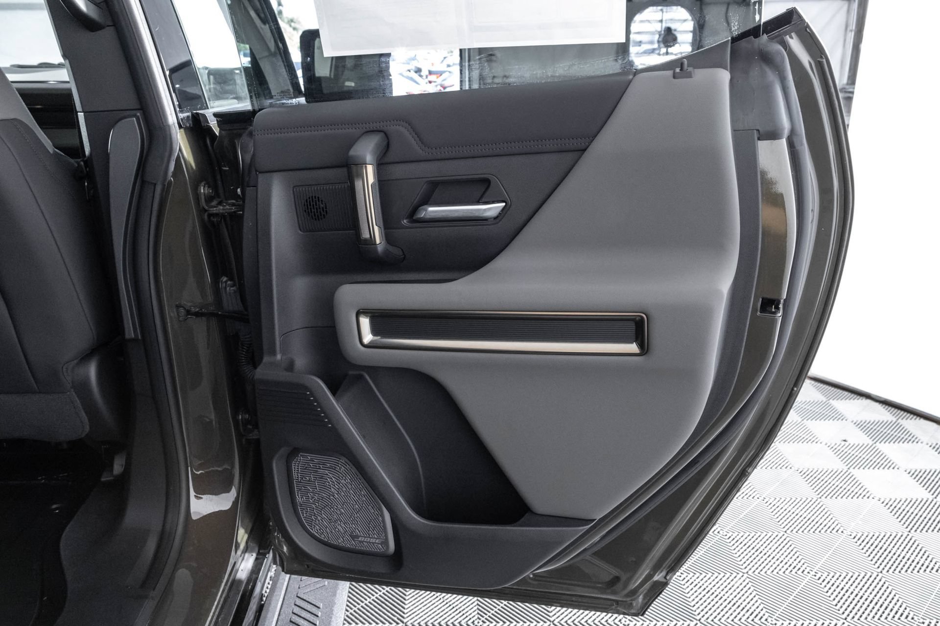Used 2025 GMC Hummer EV 2X AWD/4WD image 39