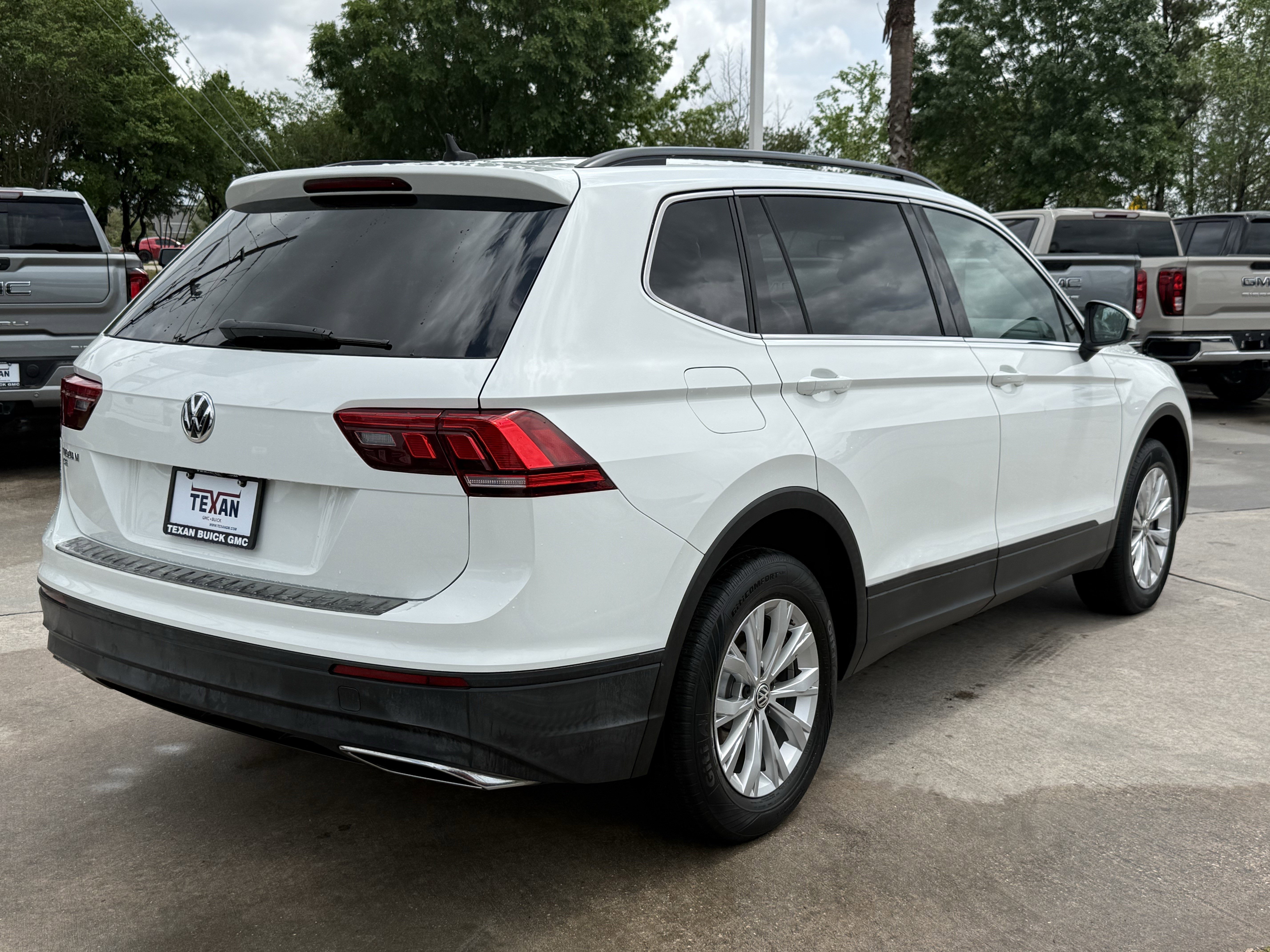 Used 2019 Volkswagen Tiguan SE image 5