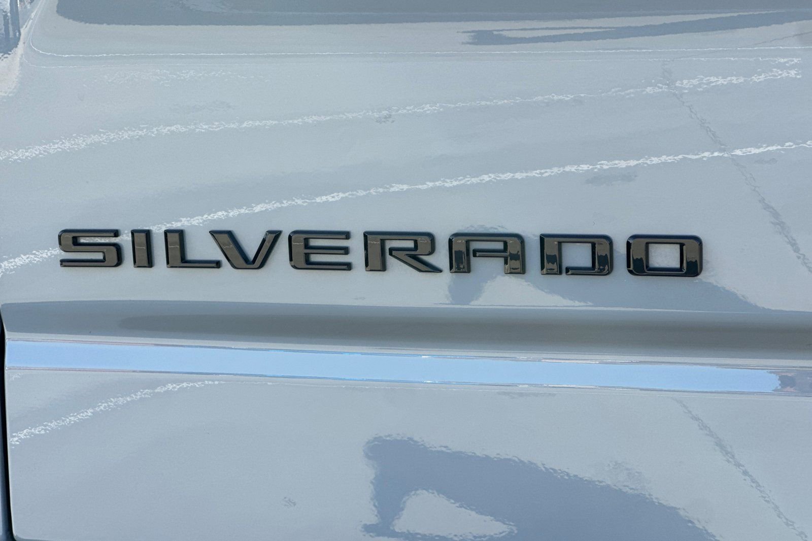 Used 2024 Chevrolet Silverado 1500 ZR2 w/ Technology Package AWD/4WD image 25