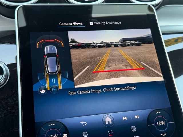 Used 2025 Mercedes-Benz GLC 300 4MATIC image 22