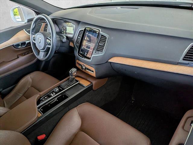 Used 2021 Volvo XC90 T6 Momentum w/ Protection Package Premier AWD/4WD image 18