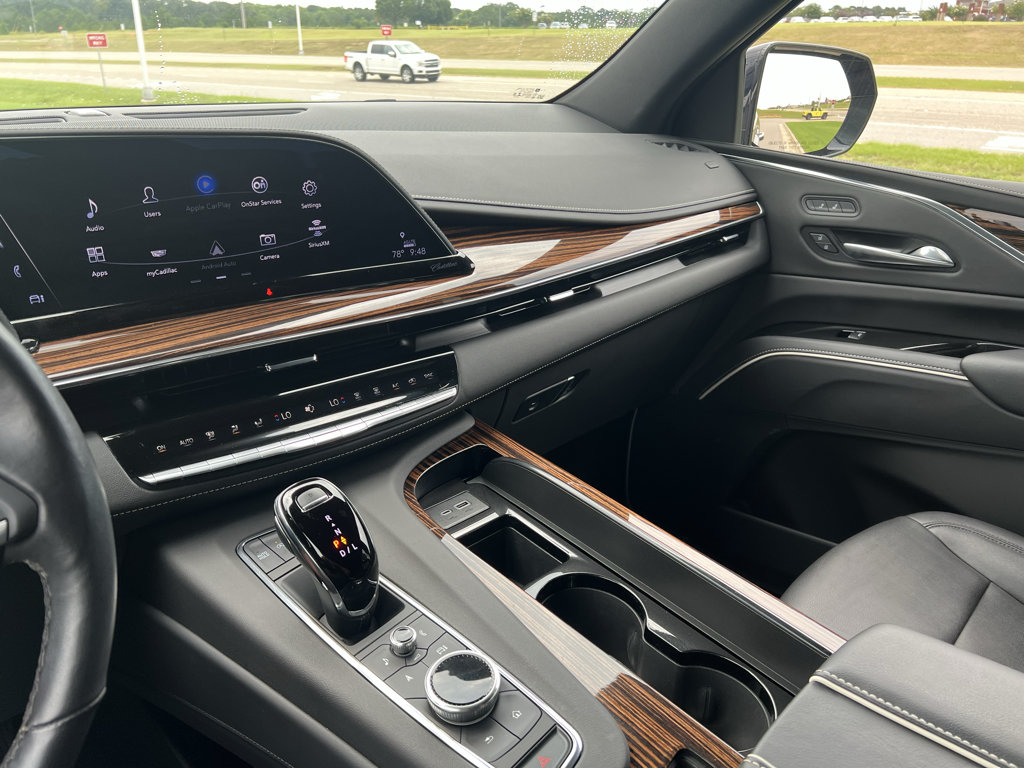 Used 2023 Cadillac Escalade ESV Luxury AWD/4WD image 31