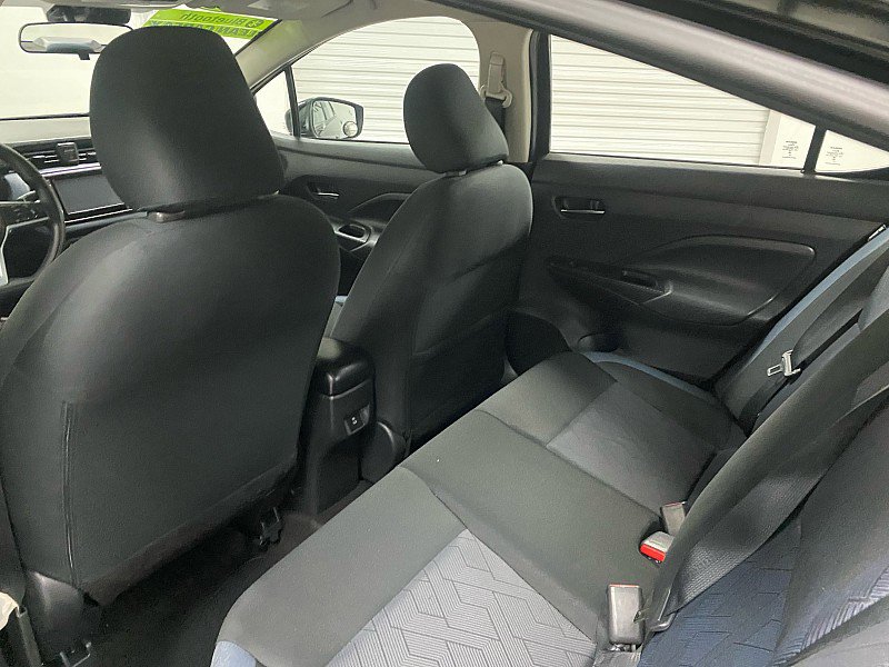 Used 2023 Nissan Versa SV image 12