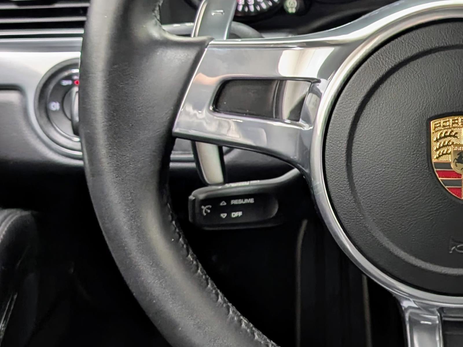Used 2013 Porsche 911 Carrera RWD image 34