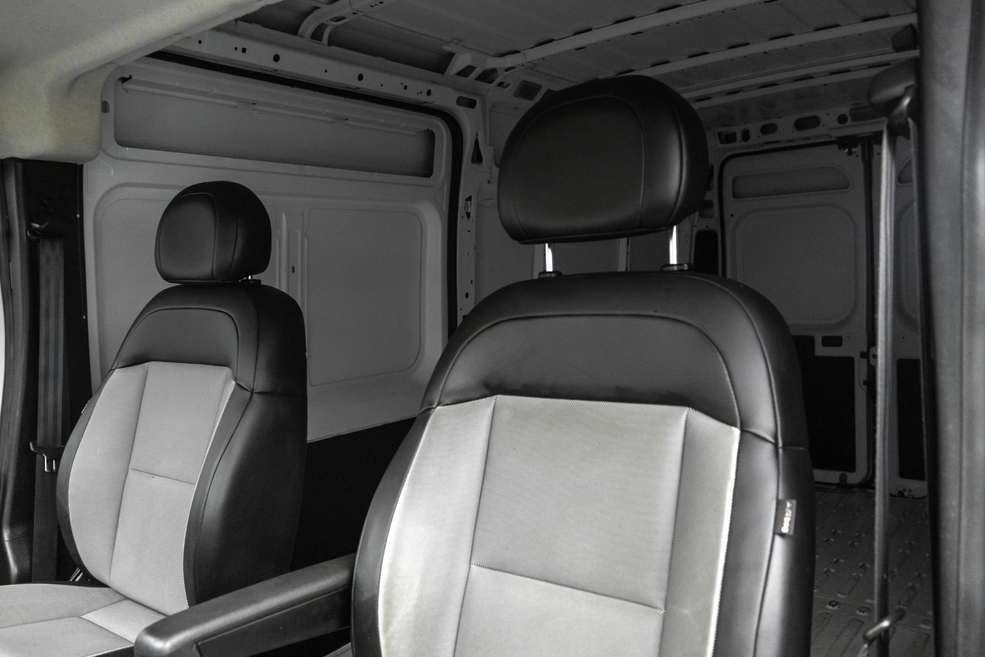 Used 2023 RAM ProMaster 2500 FWD image 19