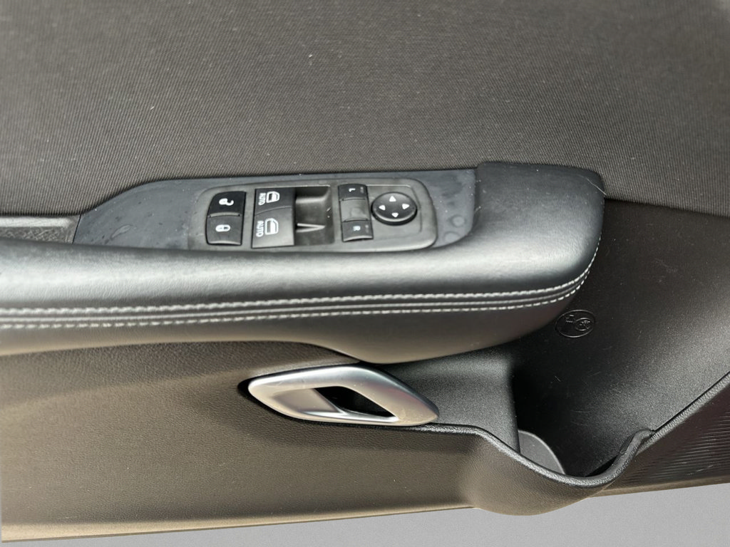 Used 2022 Dodge Challenger R/T RWD image 21