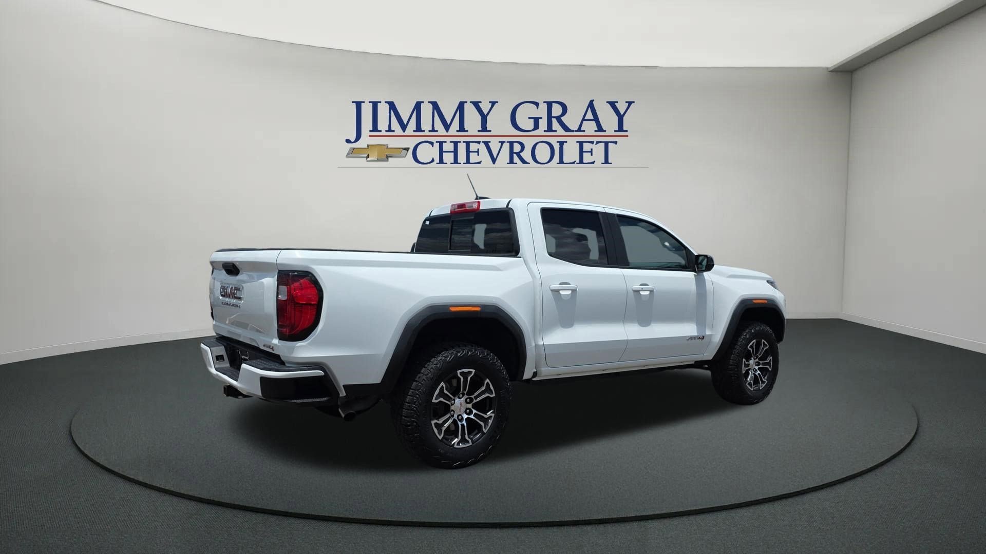 Used 2024 GMC Canyon AT4 AWD/4WD image 5