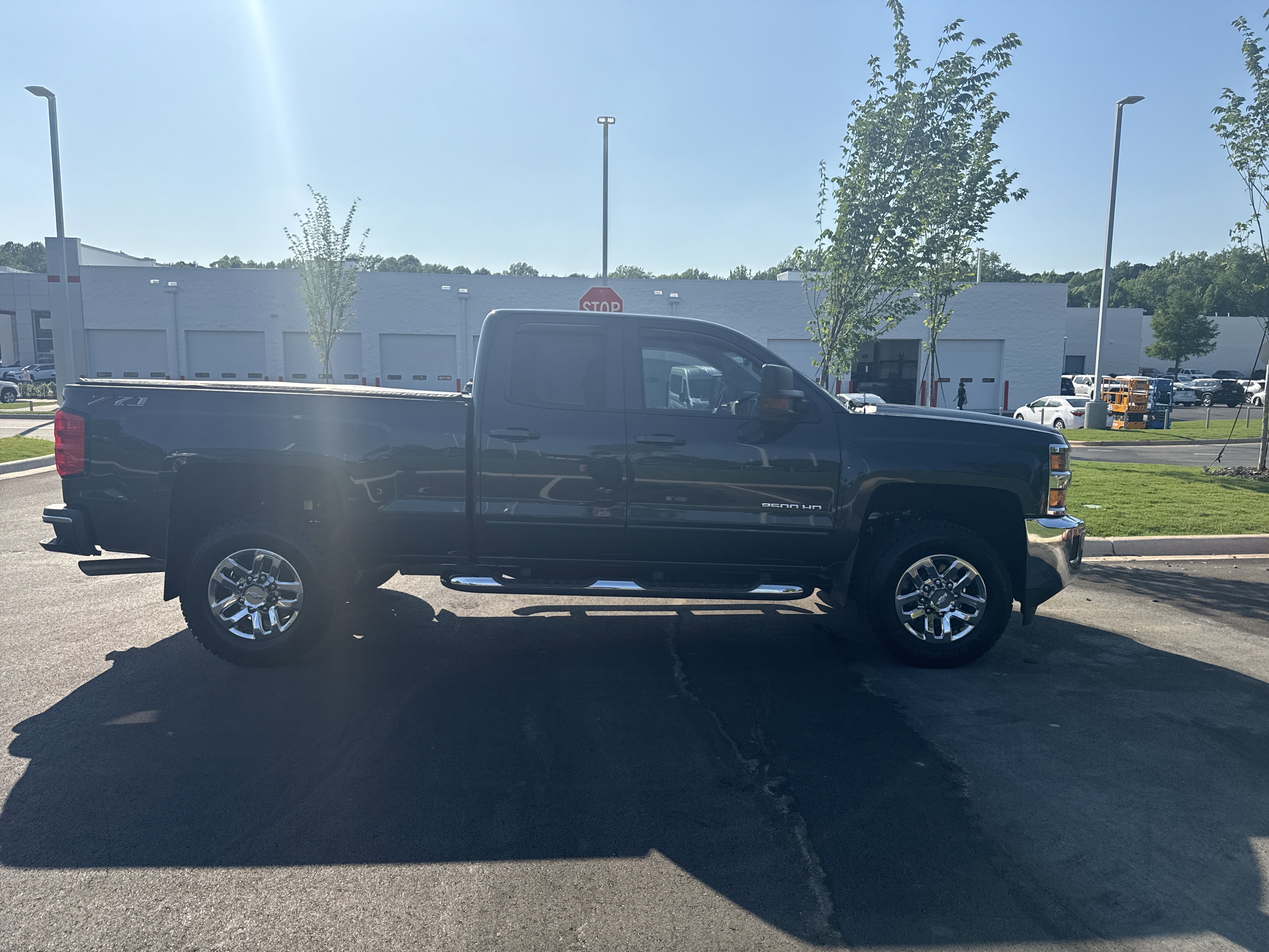 Used 2018 Chevrolet Silverado 2500 LT w/ LT Plus Package AWD/4WD image 11