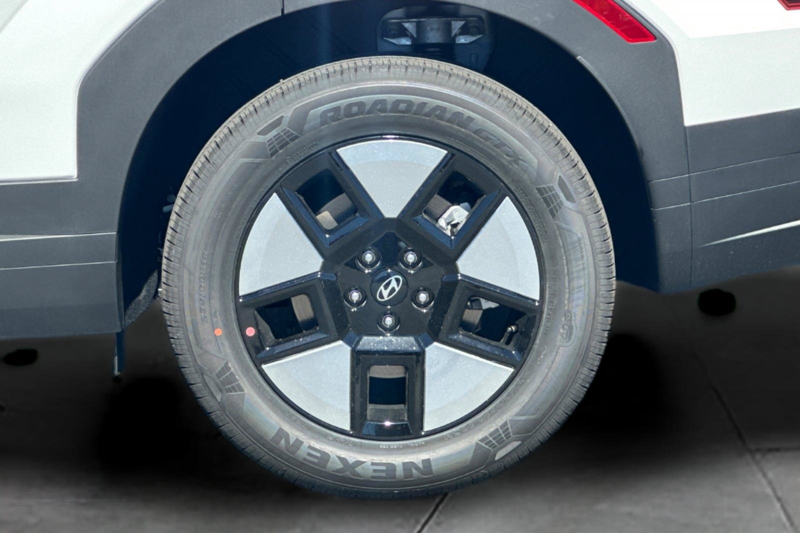 New 2026 Hyundai Santa Fe SE FWD image 25