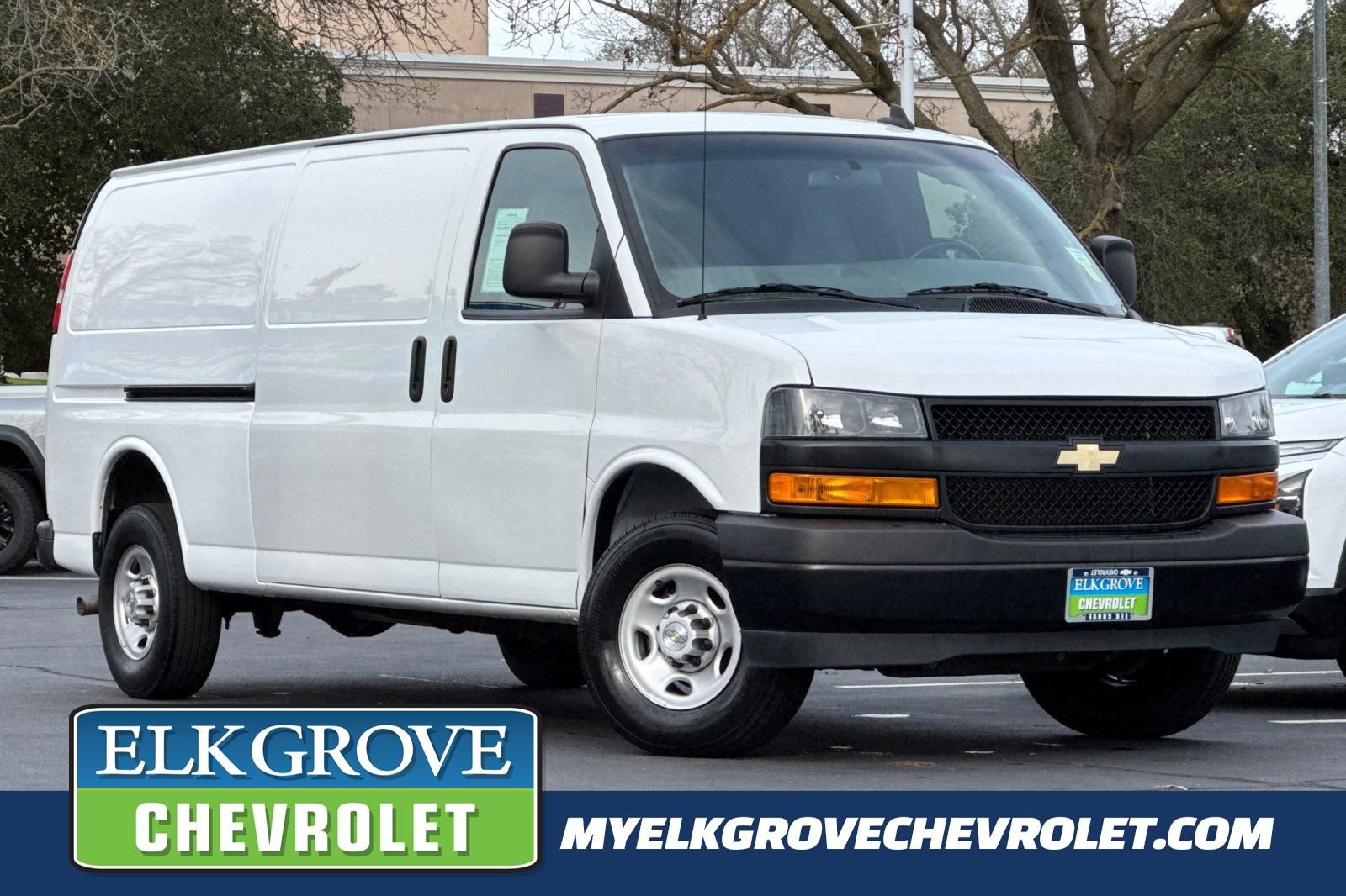 Used 2023 Chevrolet Express 2500 Extended w/ Driver Convenience Package RWD image 1
