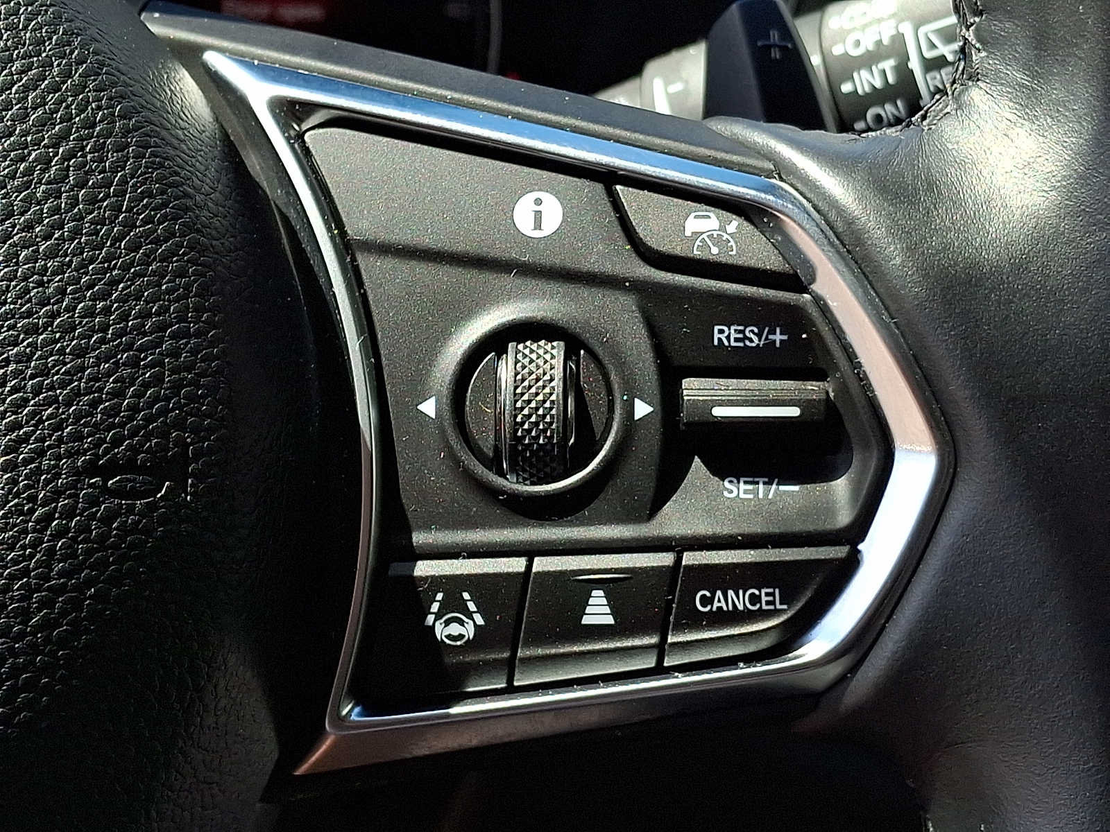 Used 2024 Acura MDX w/ Technology Package AWD/4WD image 19