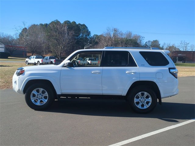 Used 2018 Toyota 4Runner SR5 image 10