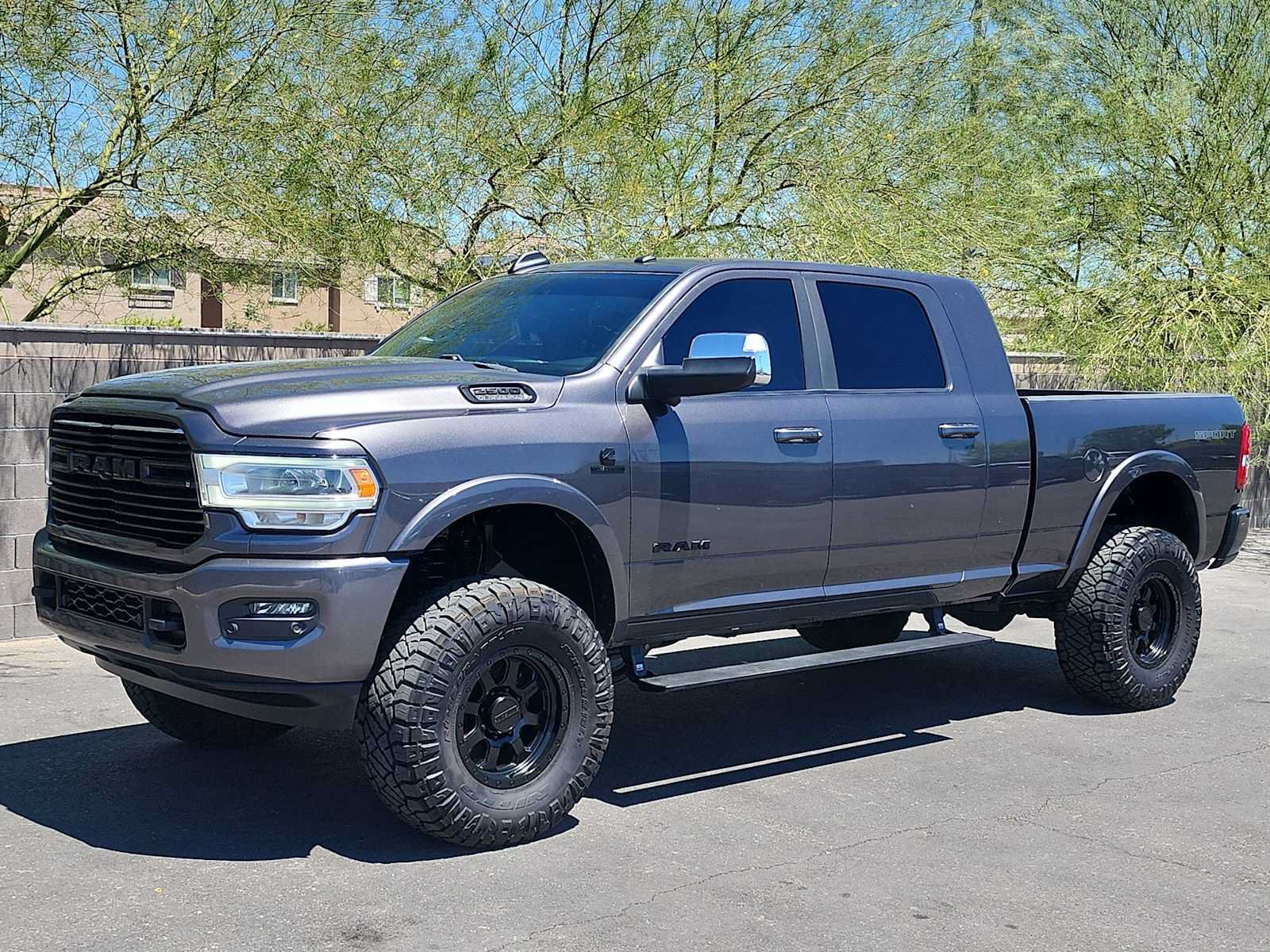 Used 2020 RAM 2500 Laramie AWD/4WD image 4