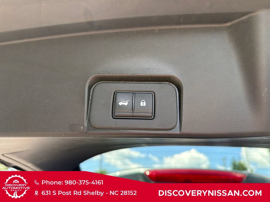Certified 2024 Nissan Rogue SV AWD/4WD image 32