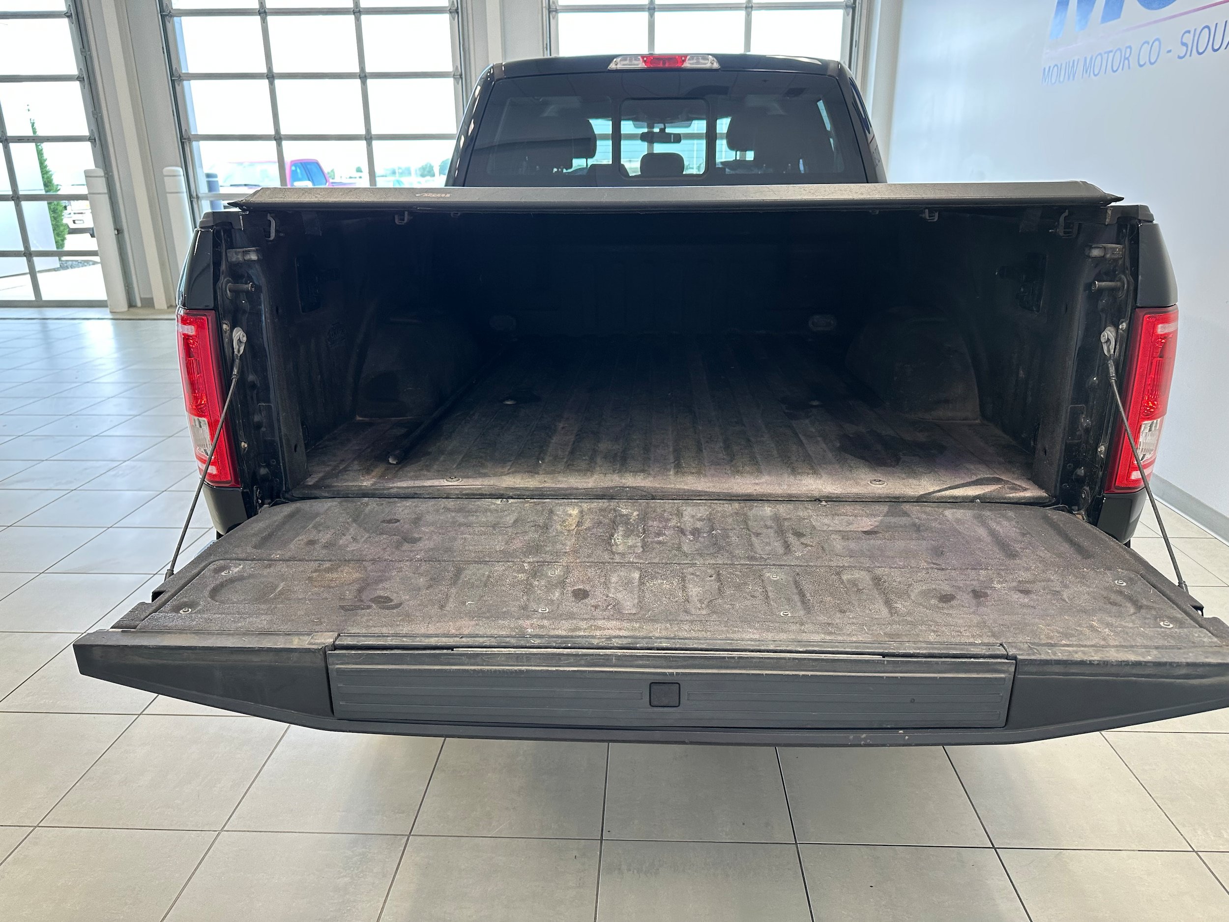 Used 2016 Ford F150 XLT w/ Equipment Group 302A Luxury AWD/4WD image 7