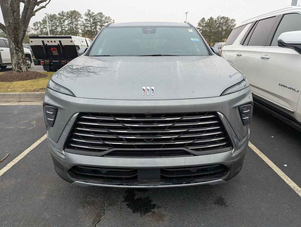 Used 2025 Buick Enclave Preferred image 2