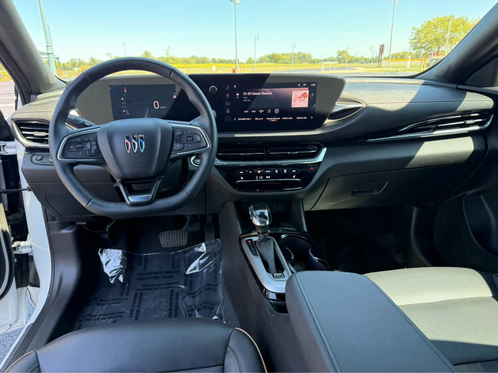 Used 2024 Buick Envista Avenir image 12