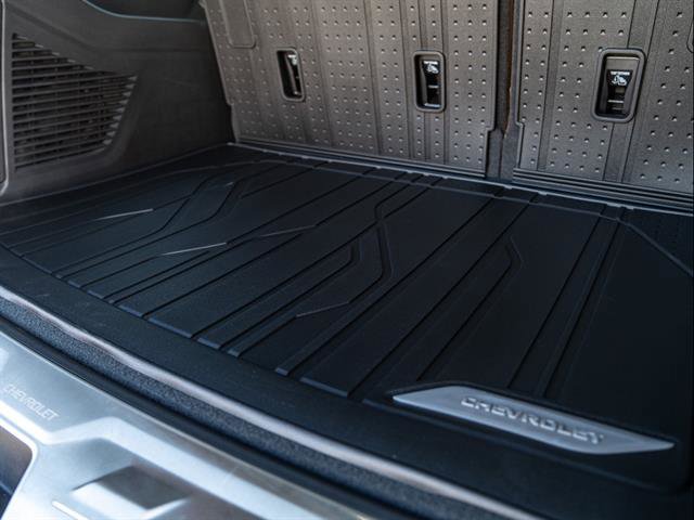 New 2026 Chevrolet Suburban High Country AWD/4WD image 33