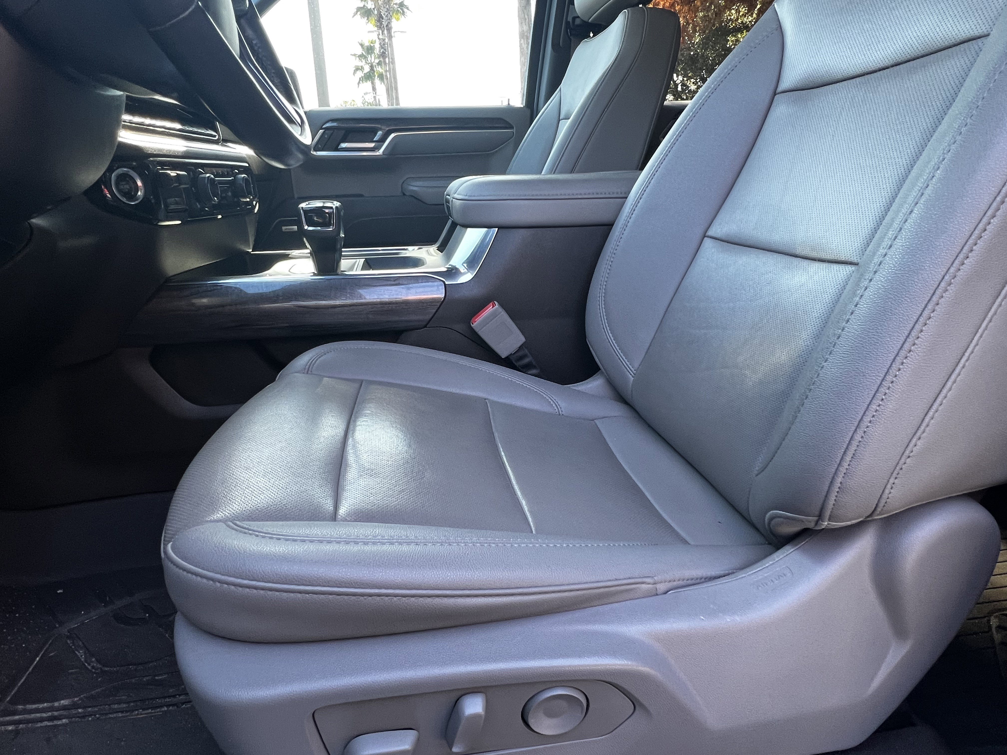 Used 2022 Chevrolet Silverado 1500 LTZ image 17