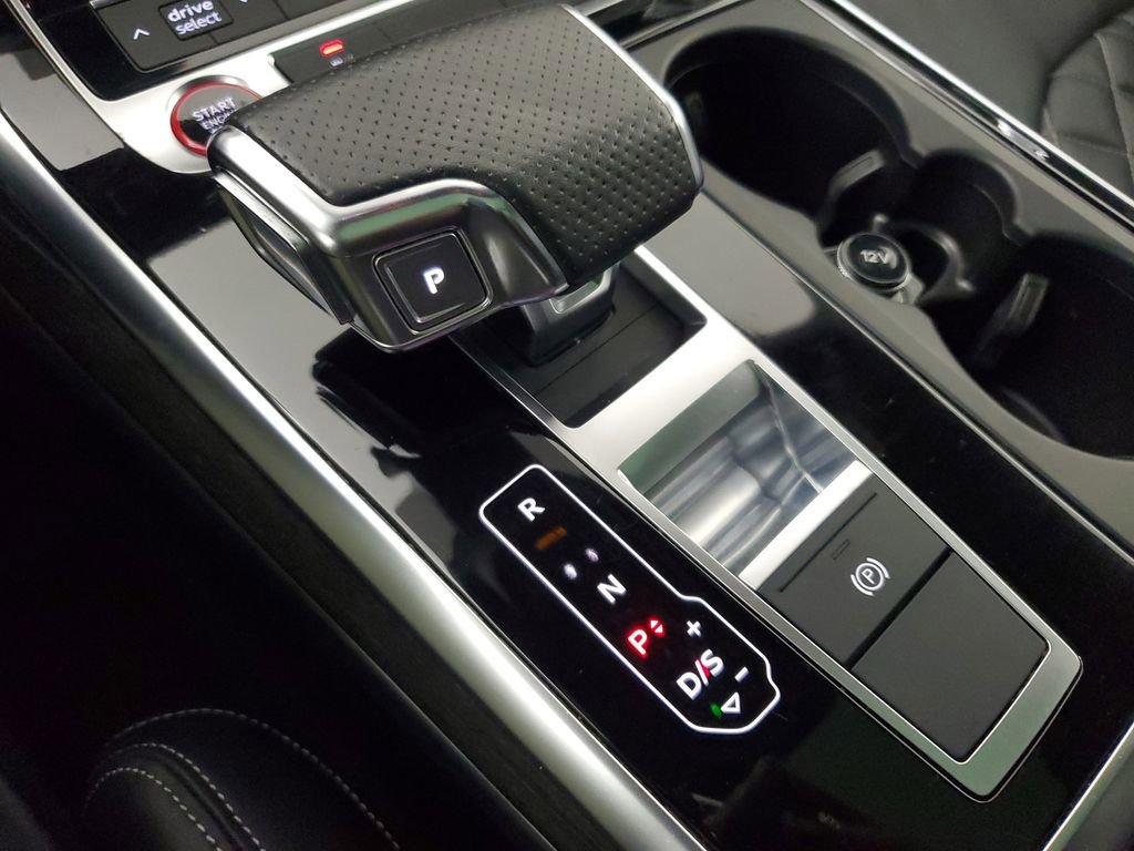 Used 2022 Audi SQ8 Premium Plus w/ Black Optic Package image 31