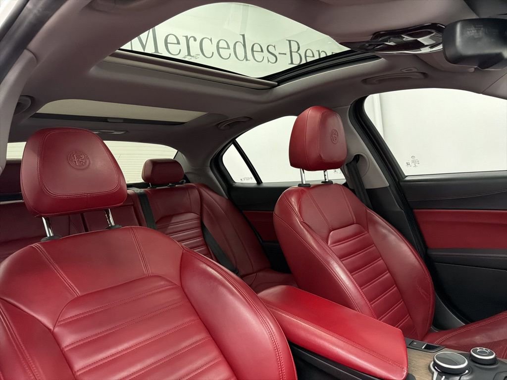Used 2019 Alfa Romeo Giulia Ti w/ Quick Order Package 22Z Lusso image 30
