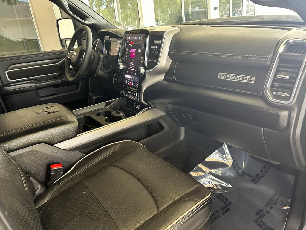 Used 2025 RAM 3500 Laramie w/ Night Edition AWD/4WD image 27