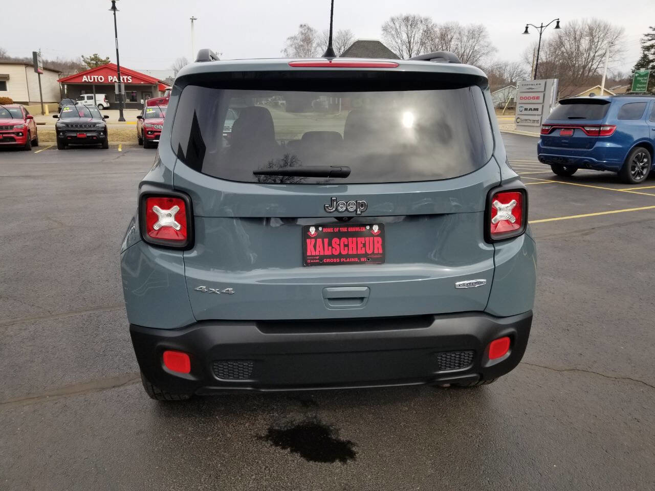 Certified 2018 Jeep Renegade Latitude AWD/4WD image 6