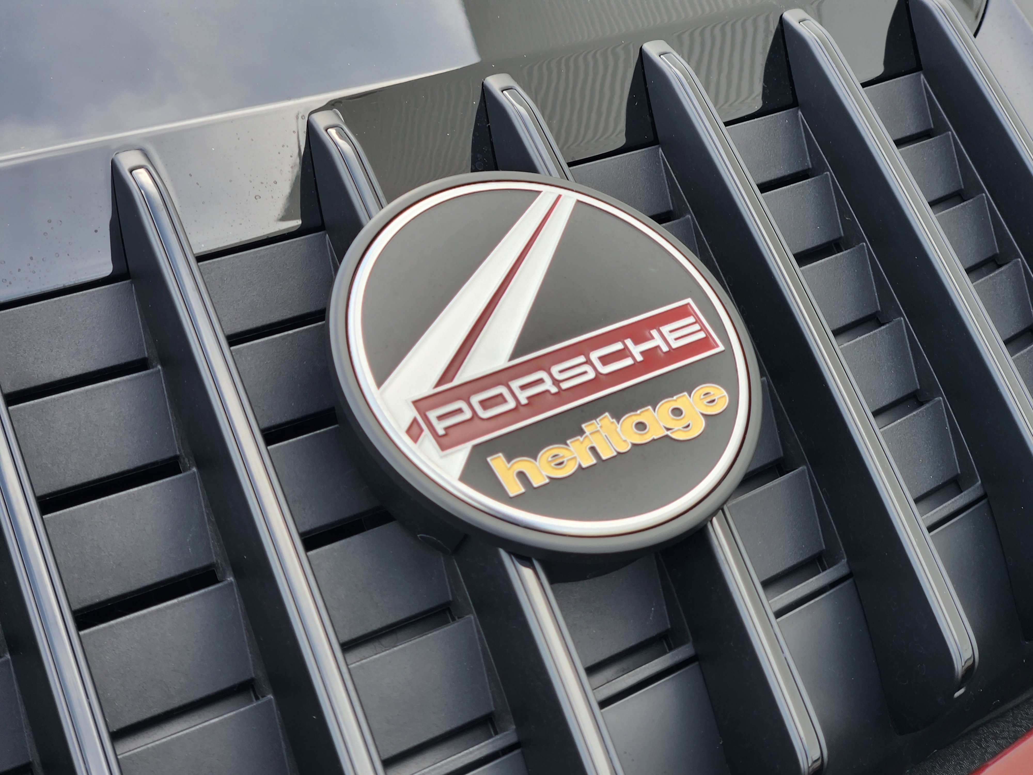 Used 2021 Porsche 911 Targa 4S Heritage Design image 11