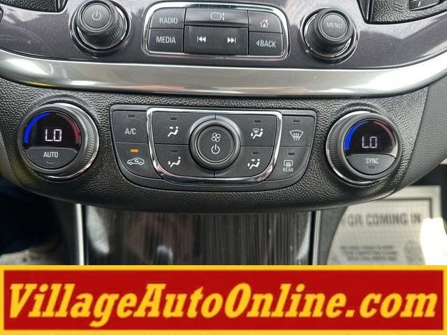 Used 2017 Chevrolet Impala LT FWD image 23
