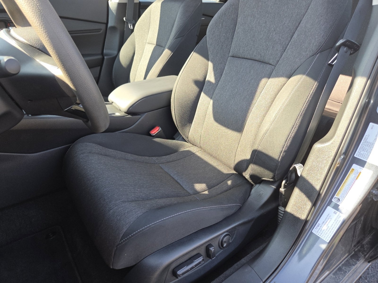 Certified 2023 Honda Accord EX image 25