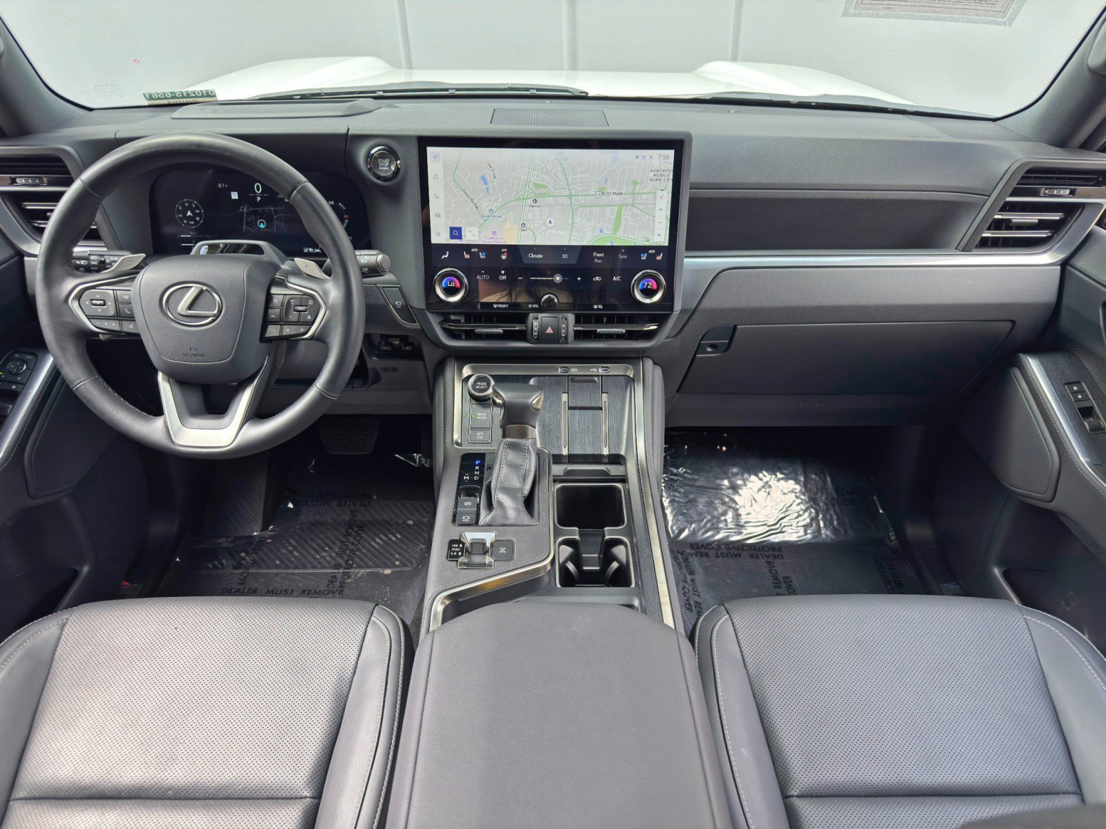 Used 2024 Lexus GX 550 w/ Cold Area Package AWD/4WD image 13