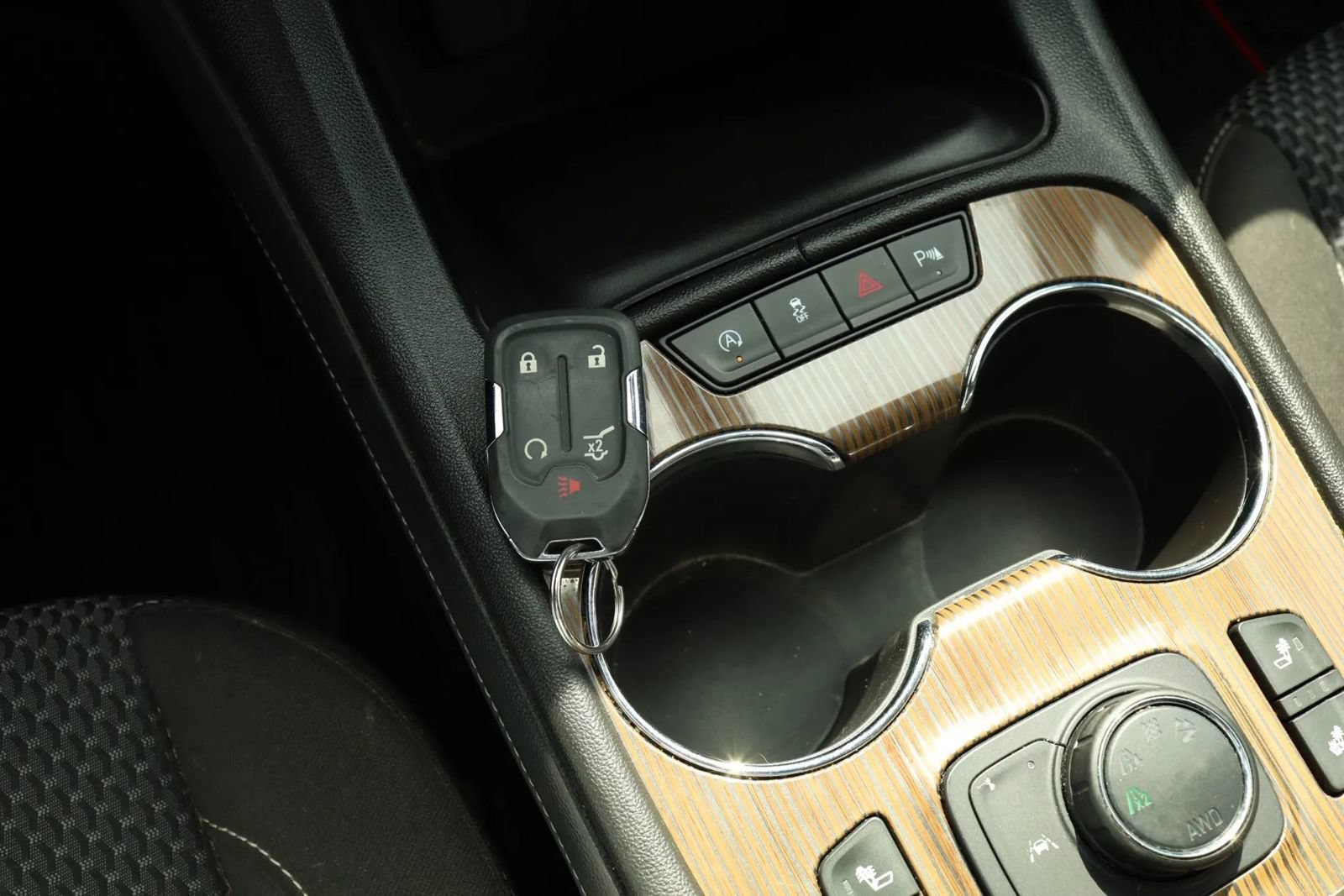 Used 2021 GMC Acadia SLE w/ Driver Convenience Package AWD/4WD image 30