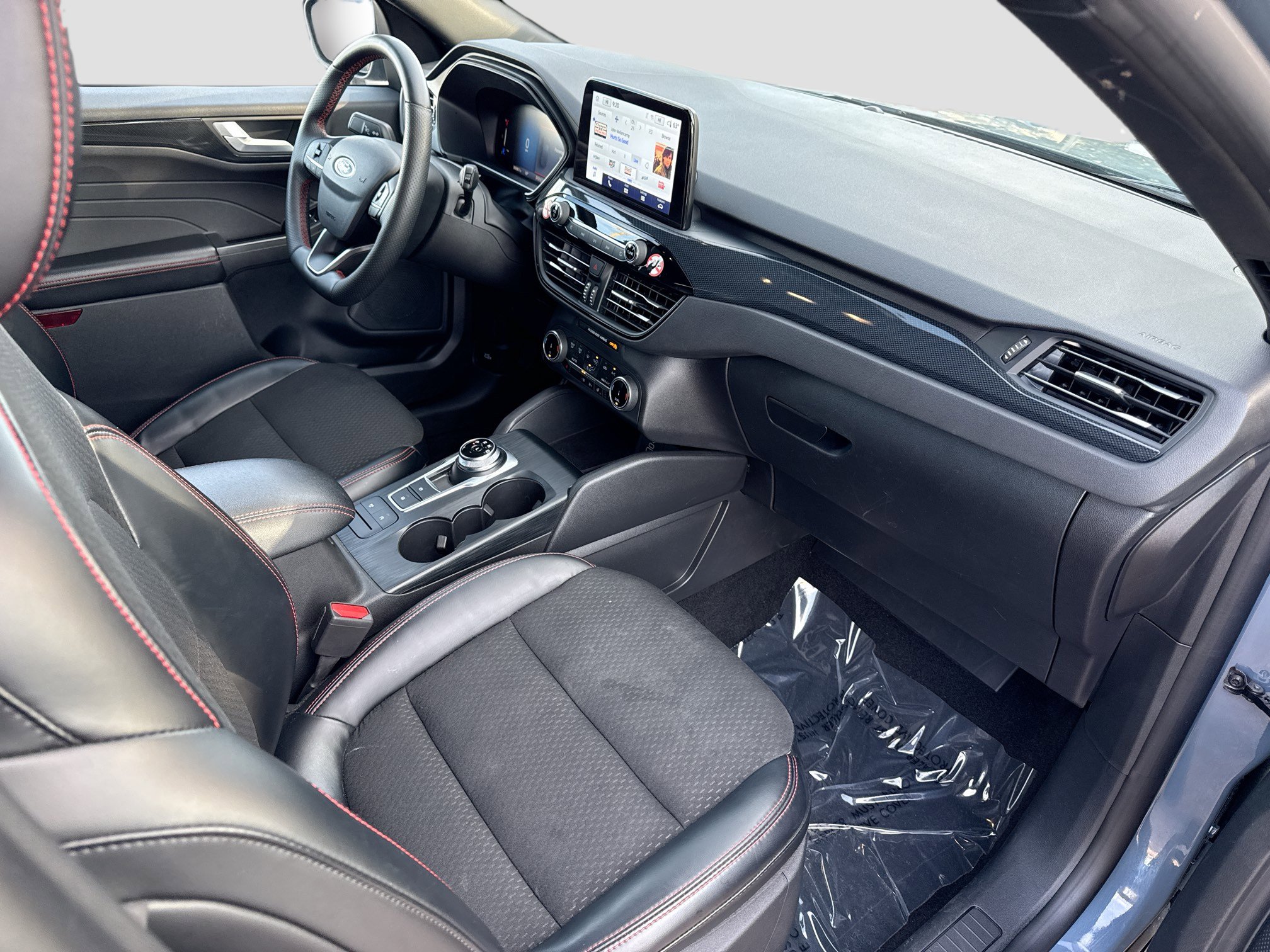 Used 2025 Ford Escape ST-Line Select image 14