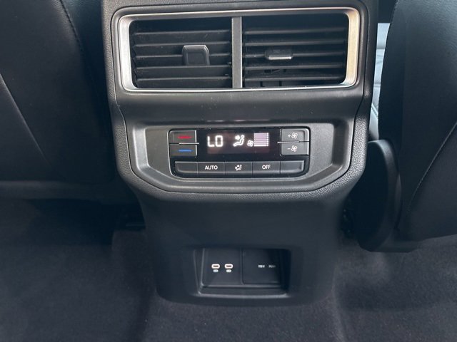 Used 2024 Volkswagen Atlas Peak Edition SEL image 16