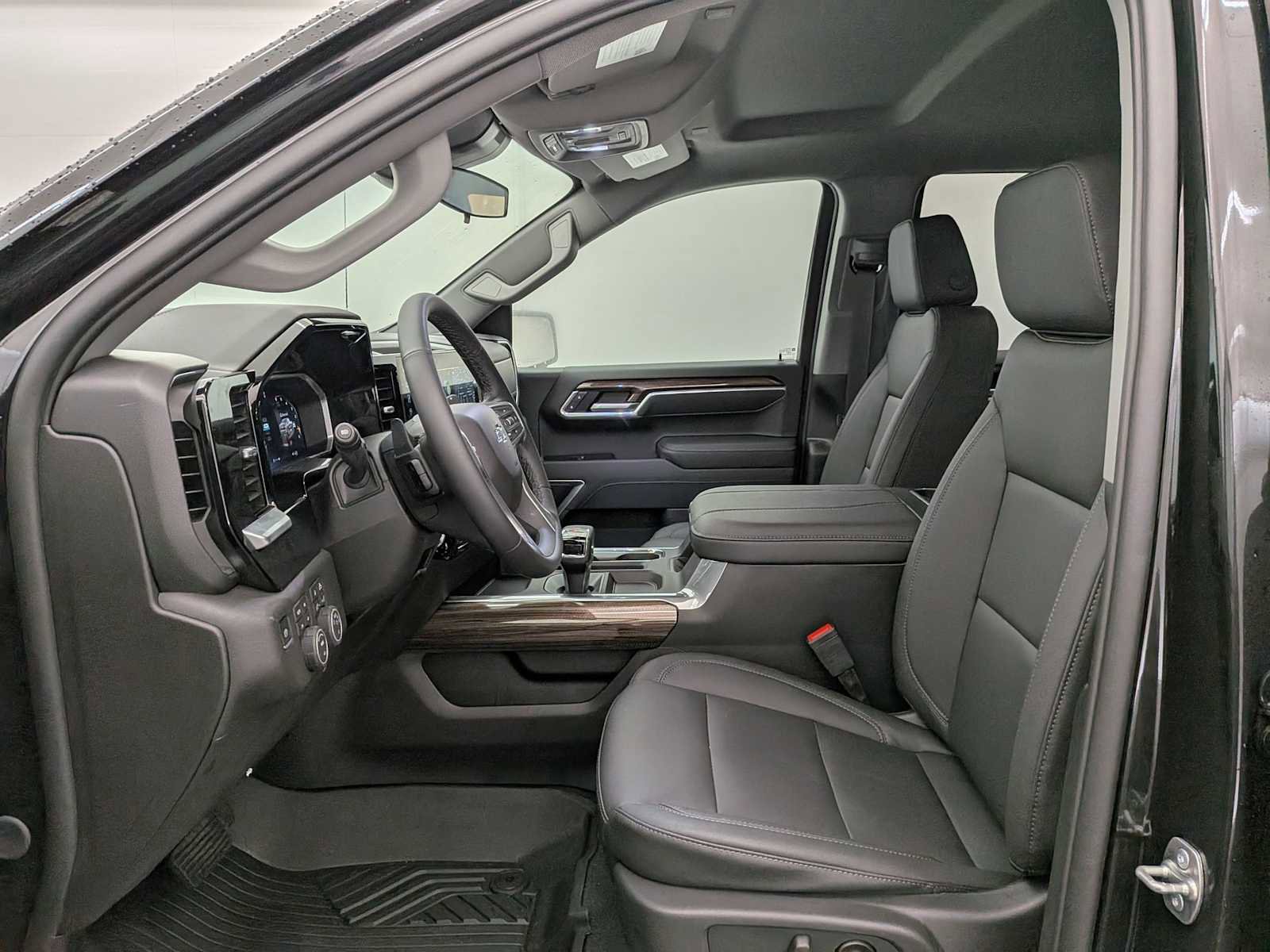 New 2026 Chevrolet Silverado 1500 RST w/ RST All Star Premium Package image 19