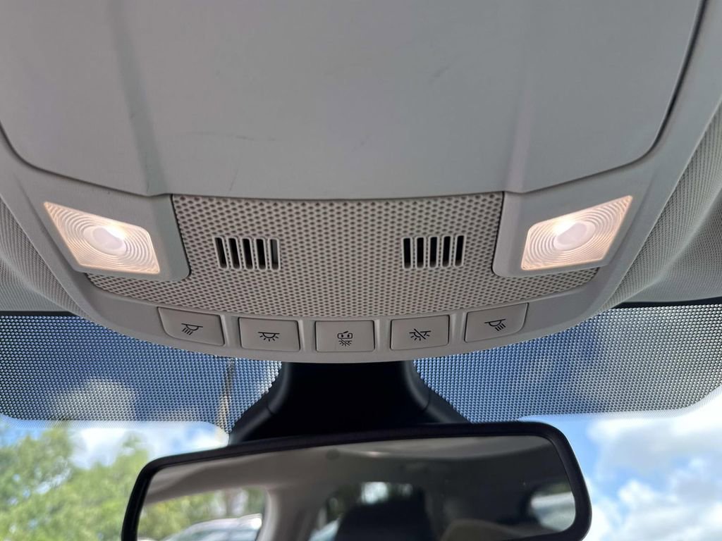 Used 2021 Ford Edge SEL w/ Convenience Package FWD image 46