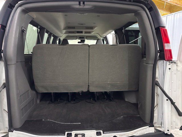 Used 2020 Chevrolet Express 2500 LT RWD image 11