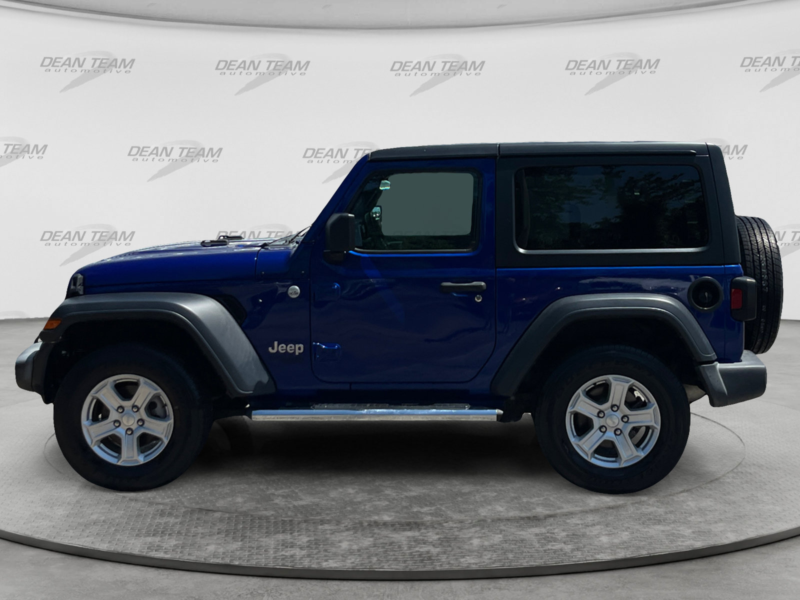 Used 2018 Jeep Wrangler Sport AWD/4WD image 4