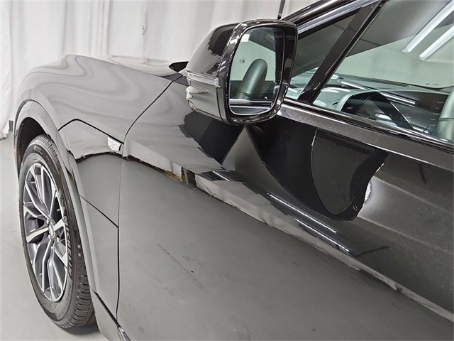 Used 2024 Cadillac Lyriq Sport image 21