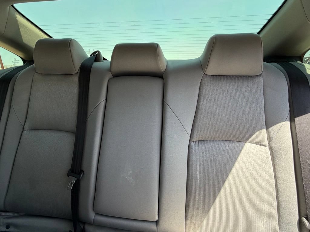 Used 2018 Honda Accord LX image 7