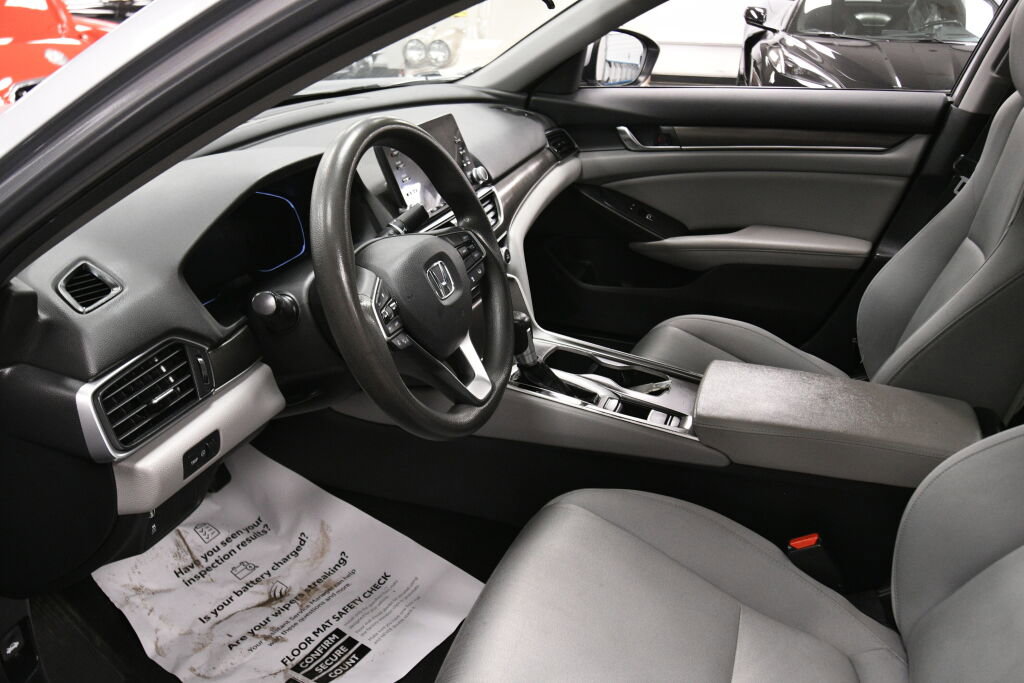 Used 2019 Honda Accord LX image 19