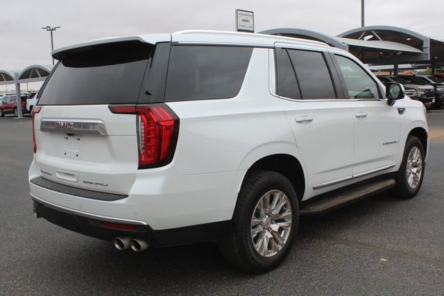 Used 2023 GMC Yukon Denali AWD/4WD image 3